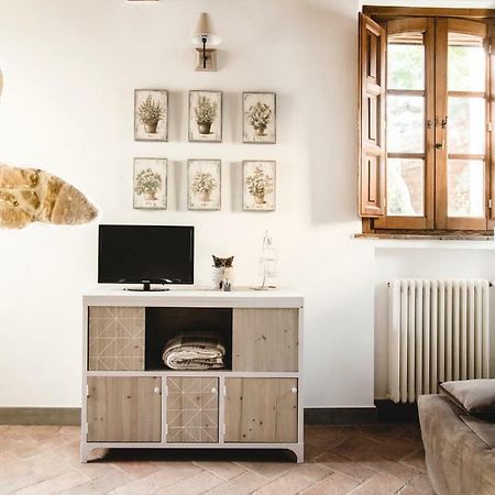 Vila Il Fienile Di Tigliano Vinci Exteriér fotografie